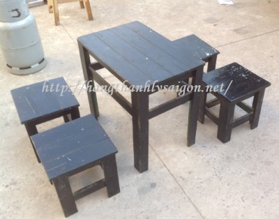 BÀN GHẾ CAFE 4 GHẾ GỔ THANH LÝ